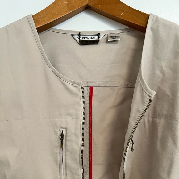 NWOT Allison Daley plus size beige utility jacket, size 16. - Picture 7 of 14